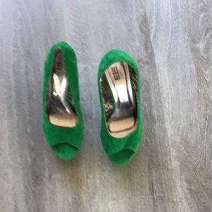 High heel shoes green new